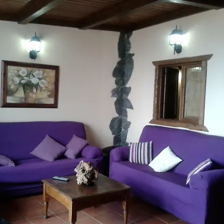 Holiday Home Casa Chona בית נופש איקוד דה לוס וינוס
